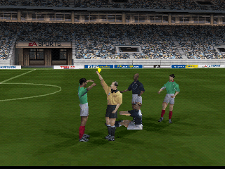FIFA Football 2005 screenshot 2