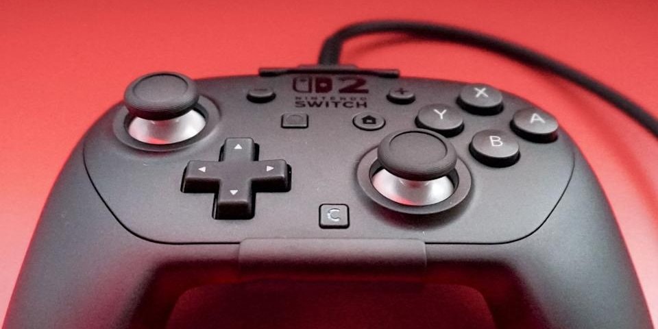 De Switch 2 Pro Controller gaat zo'n veertig uur mee op één charge