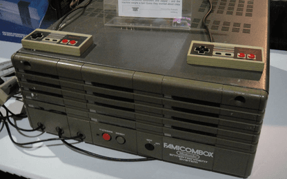 Zeldzame Nintendo Famicombox units zijn gevonden op een heel aparte plek