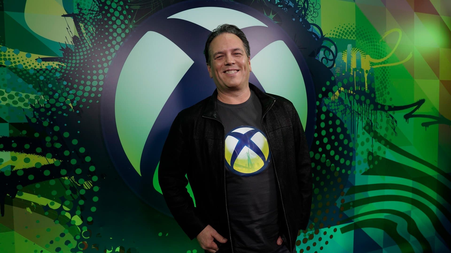 Bizar applaus tijdens Phil Spencer interview heeft logische verklaring