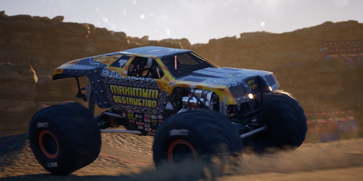 Monster Jam Showdown geeft gas en vliegt over de finish