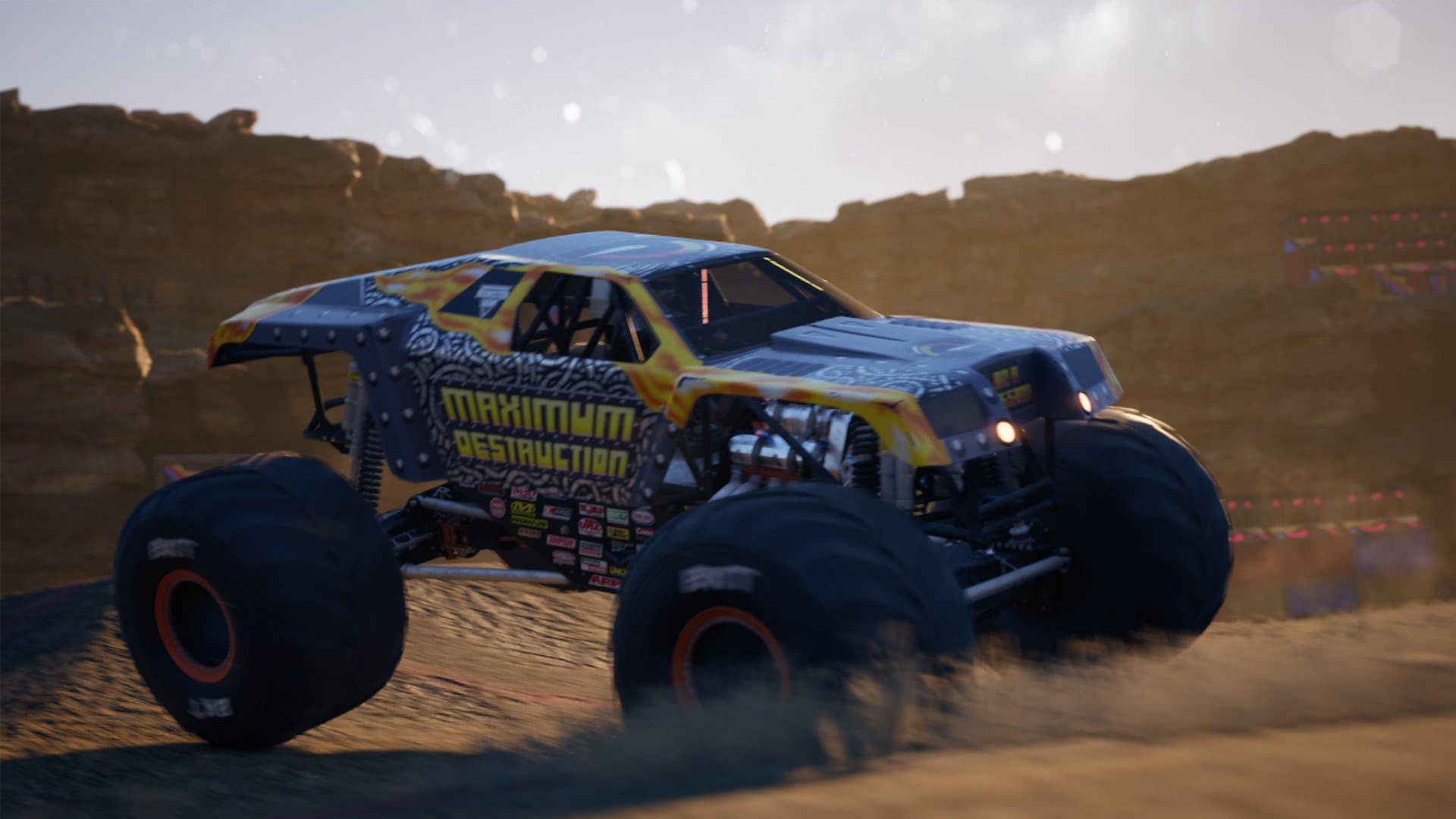 Monster Jam Showdown geeft gas en vliegt over de finish