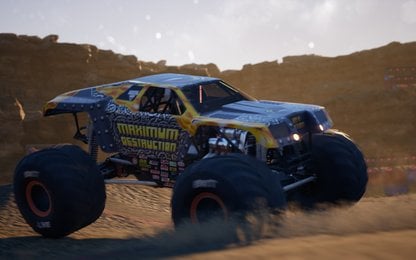 Monster Jam Showdown geeft gas en vliegt over de finish